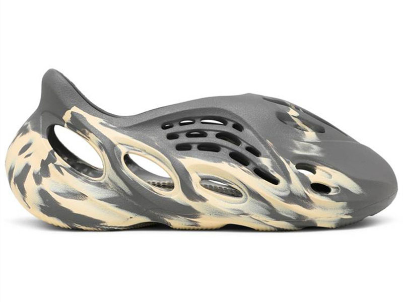 Yeezys Foam Runner MXT Moon Grey GV7904