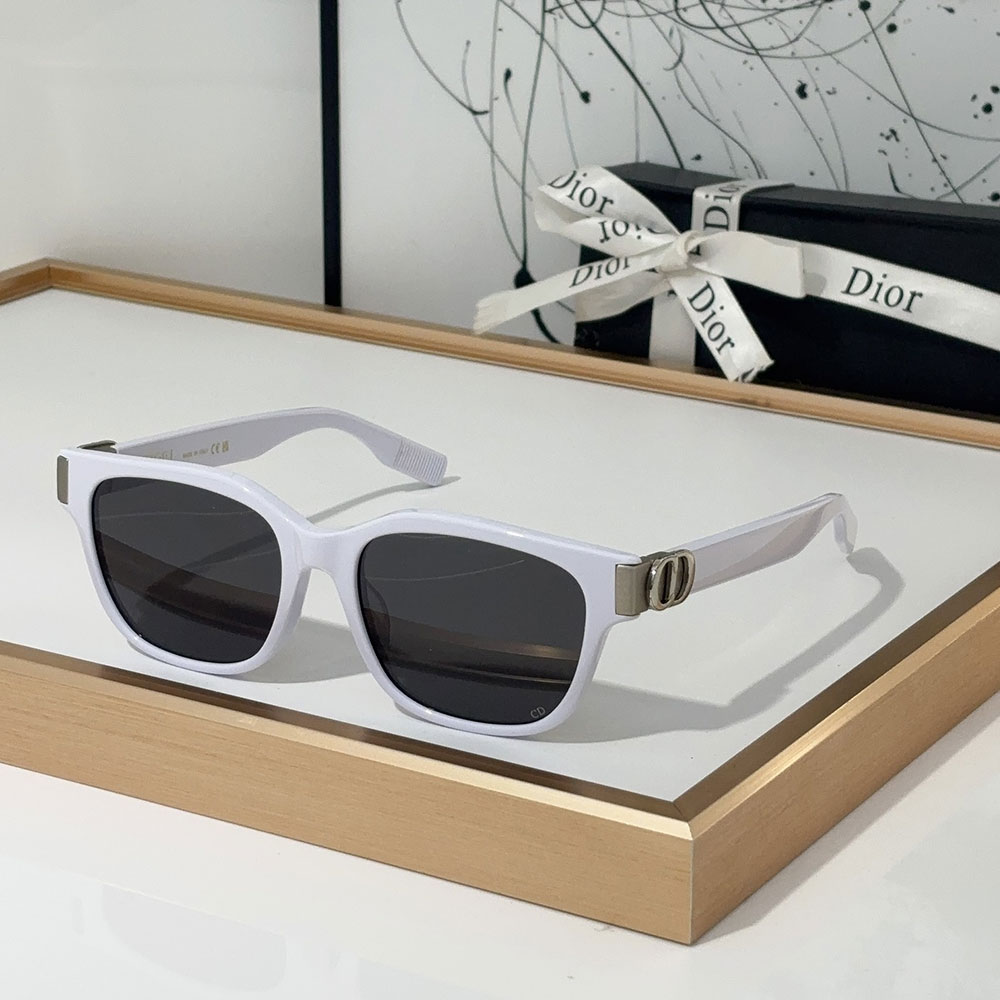 Dior  Mirror leg Logo identification Acetate fibre  sunglasses