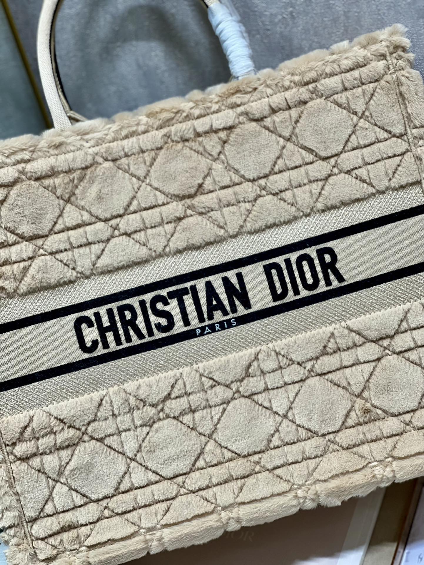 Dior Book Tote Large Beige Cannage Shearling M1286ZMBU_M918