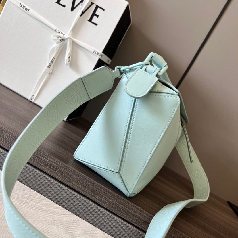 Loewe Small Puzzle Light Blue