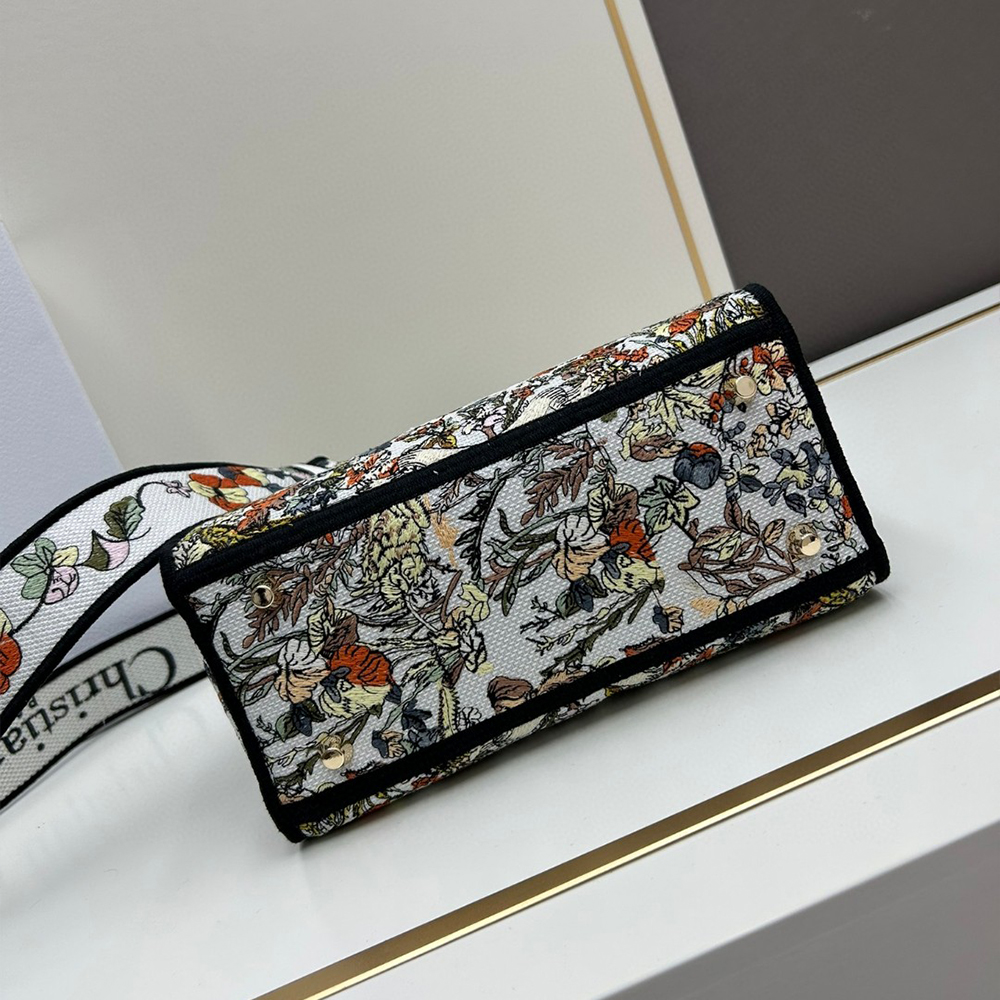 Dior Embroidered Princess Diana Handbag Crossbody