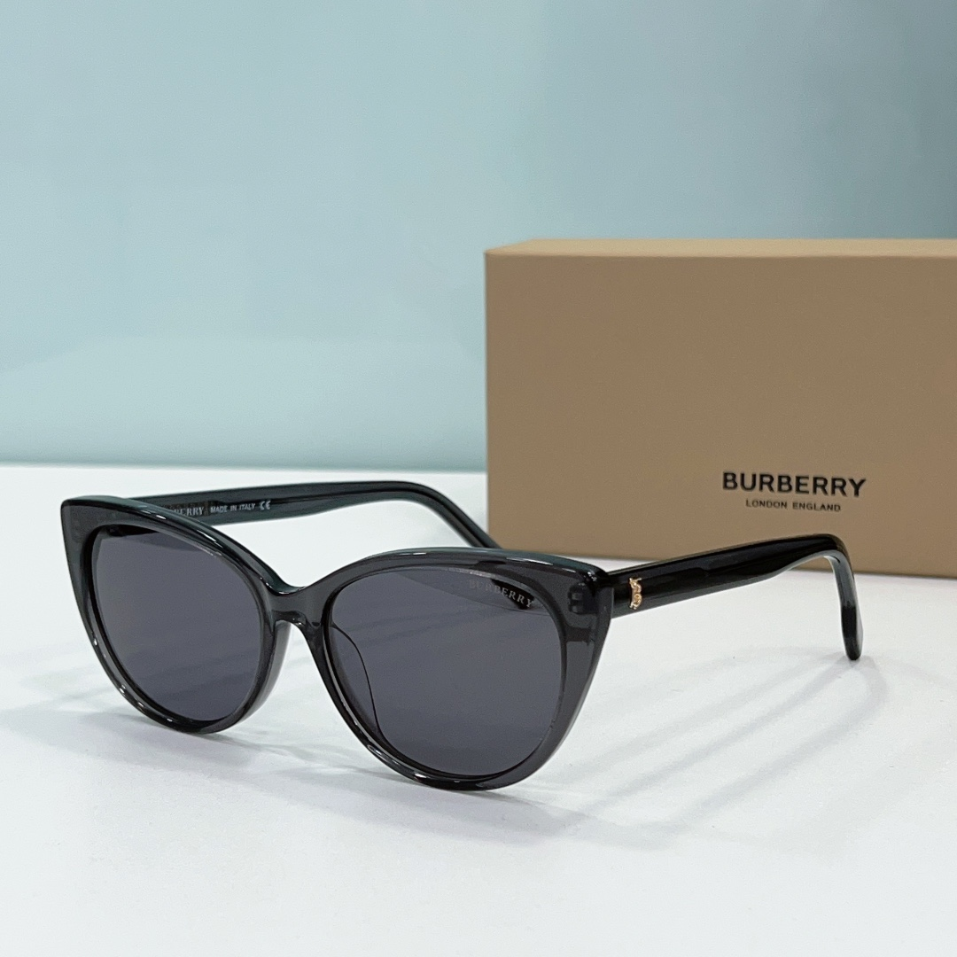 Buberry  Fashionable Cat-eye Sunglasses