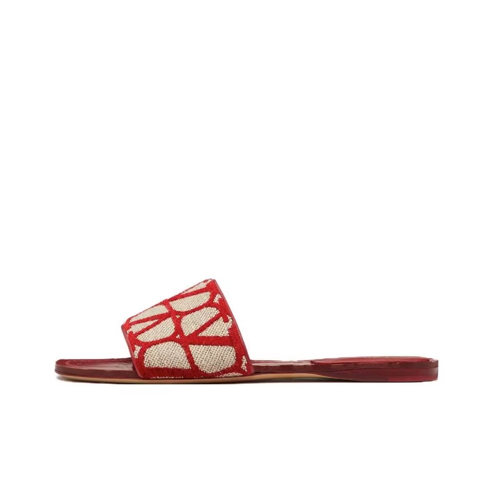 Valentino Everything Fits Comfortably Slide Sandal