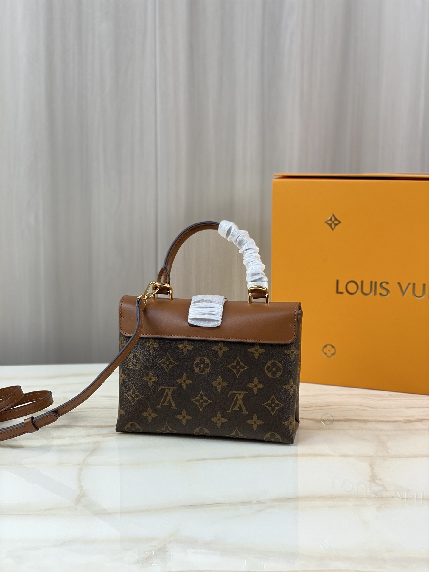 Louis Vuitton Locky BB M44654