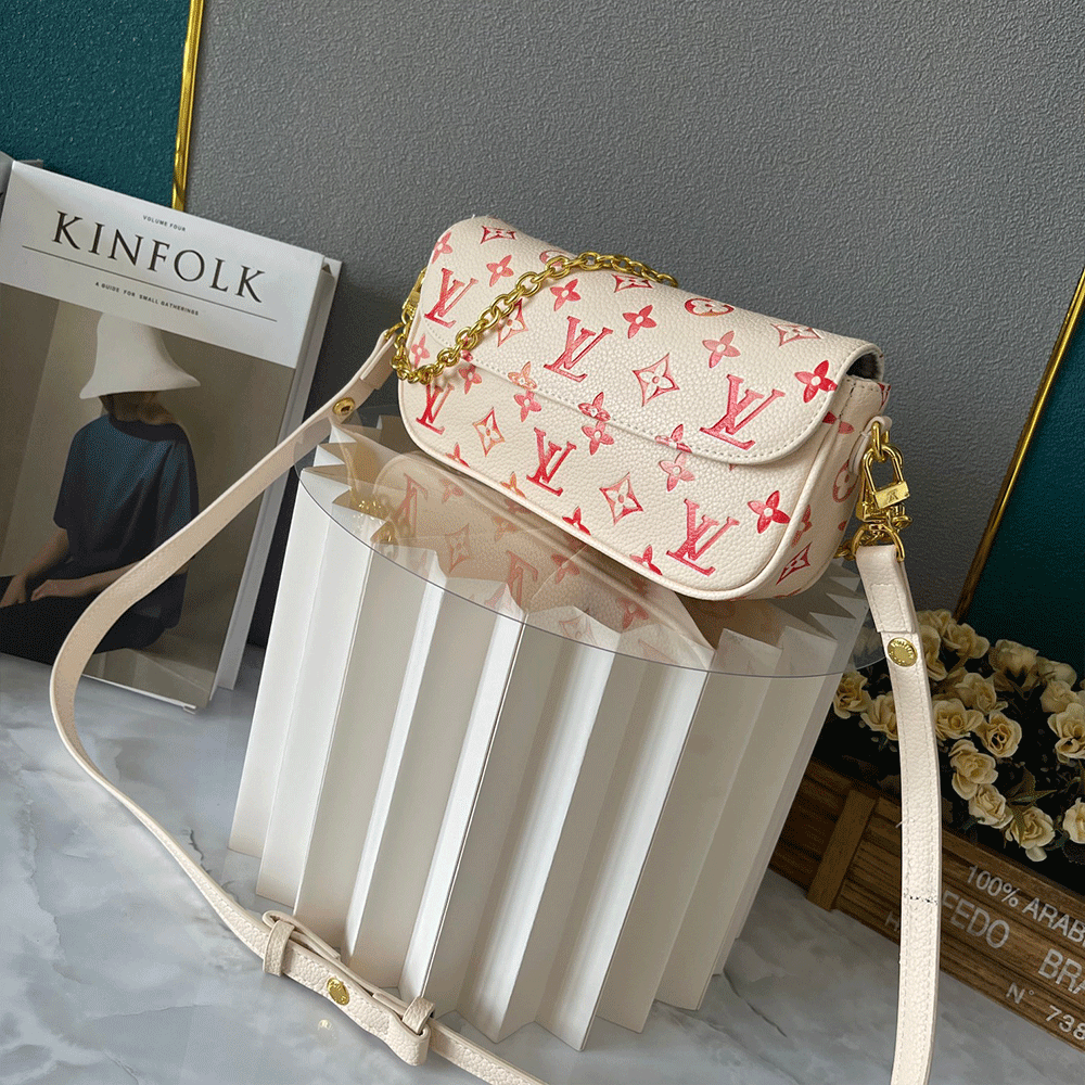 Louis Vuitton LV Wallet on Chain Ivy  Bags