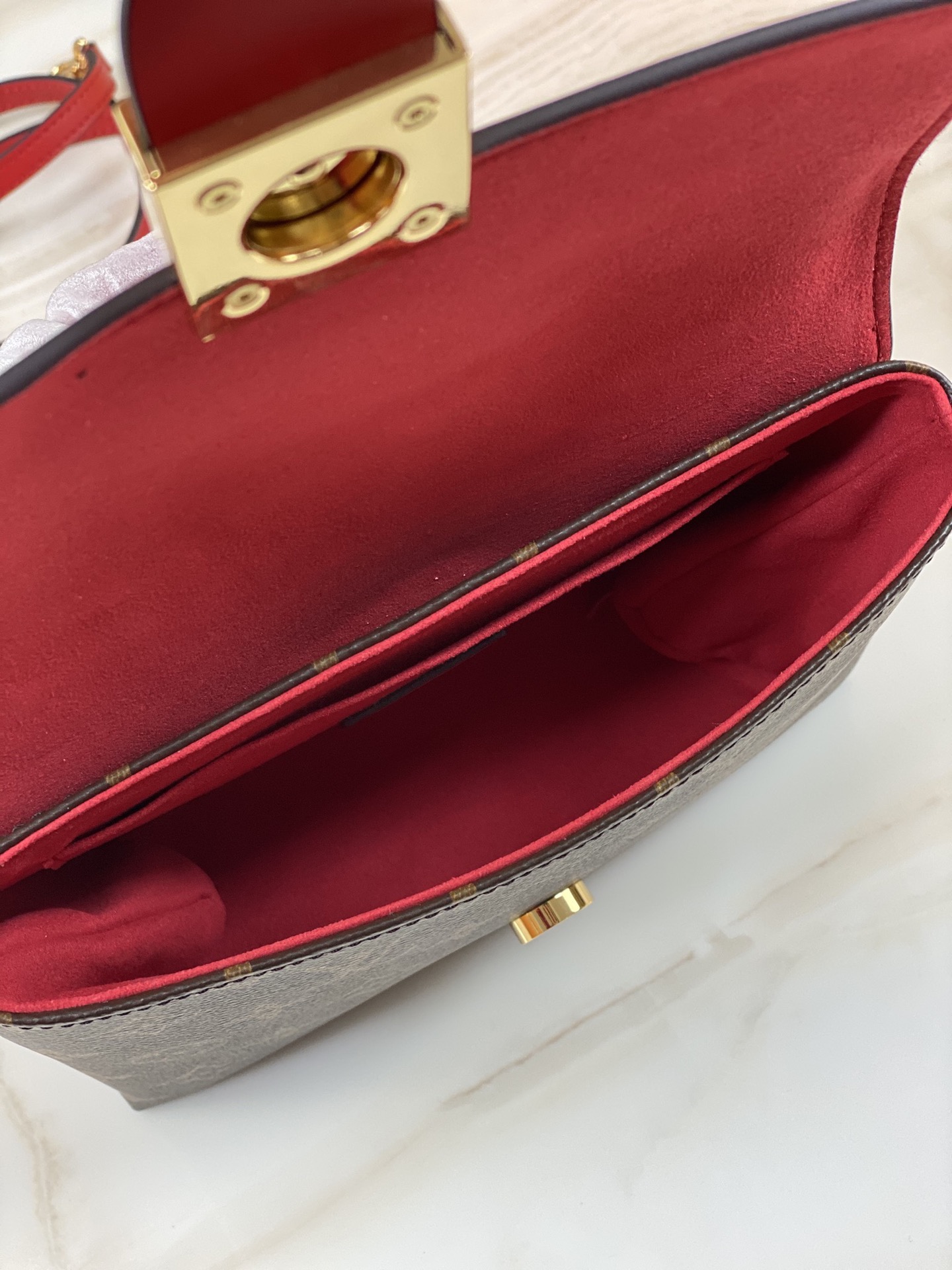 Louis Vuitton Locky BB M44322