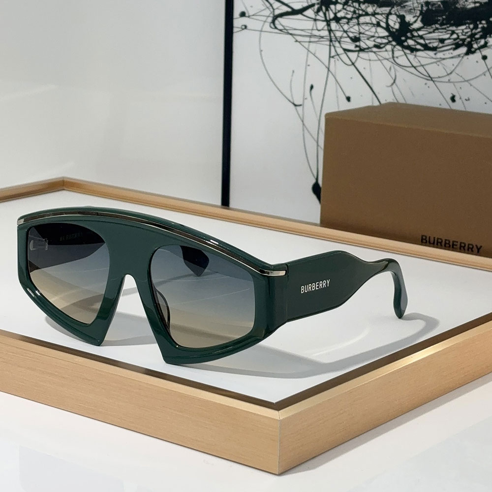 Buberry Framed Printed Cat-eye Sunglasses