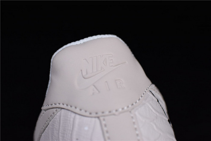 Nike Air Force 1 Low LX 