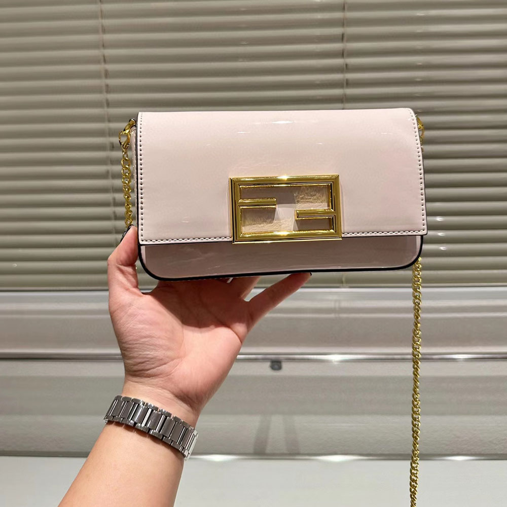 Fendi Chain Wallet Crossbody Bag