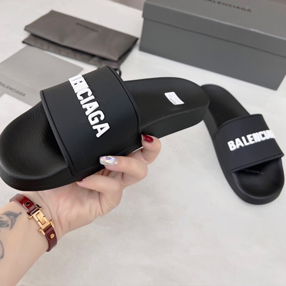 Balenciaga  Fashionable Flat Sandals Slide Sandal