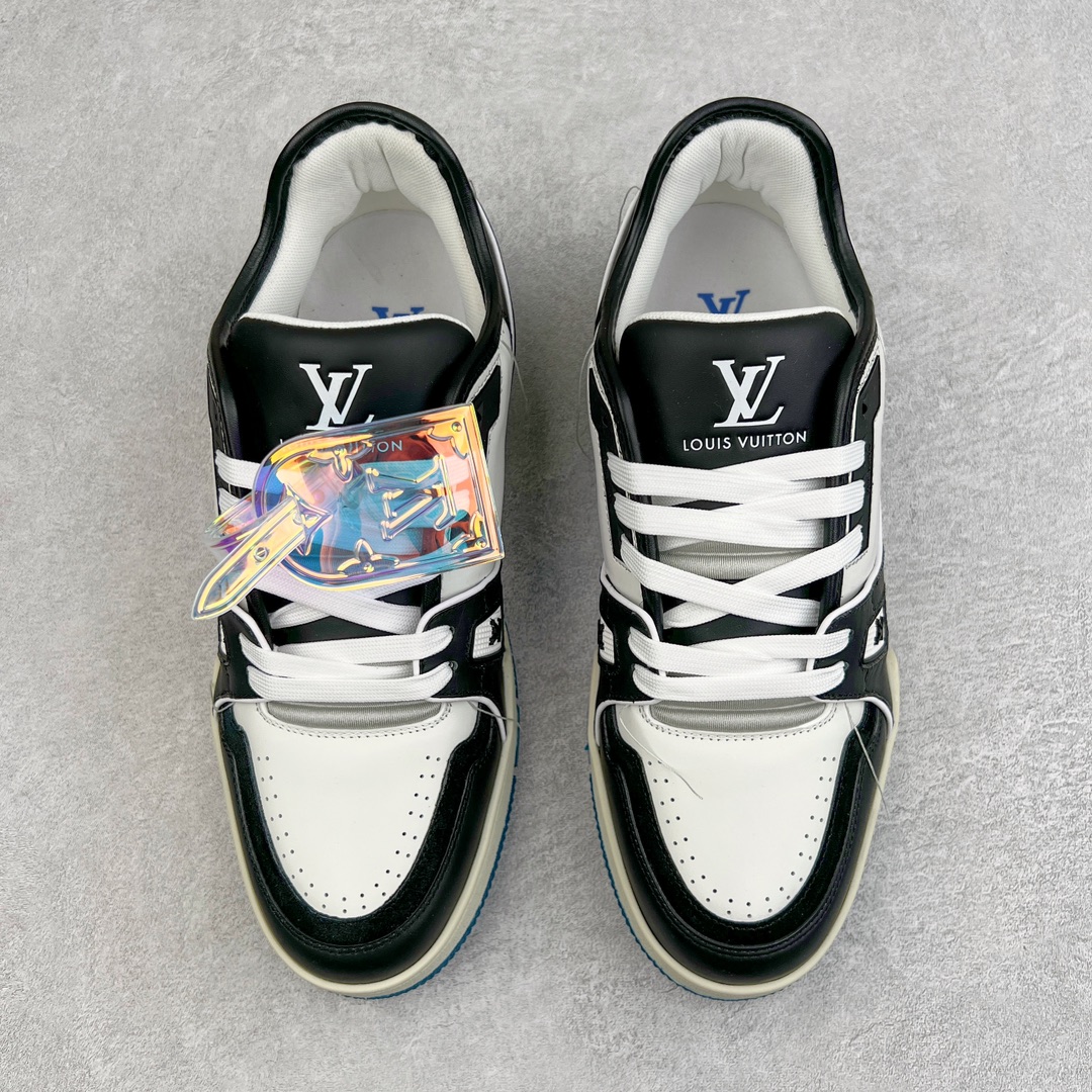 Louis Vuitton Sneakers black white