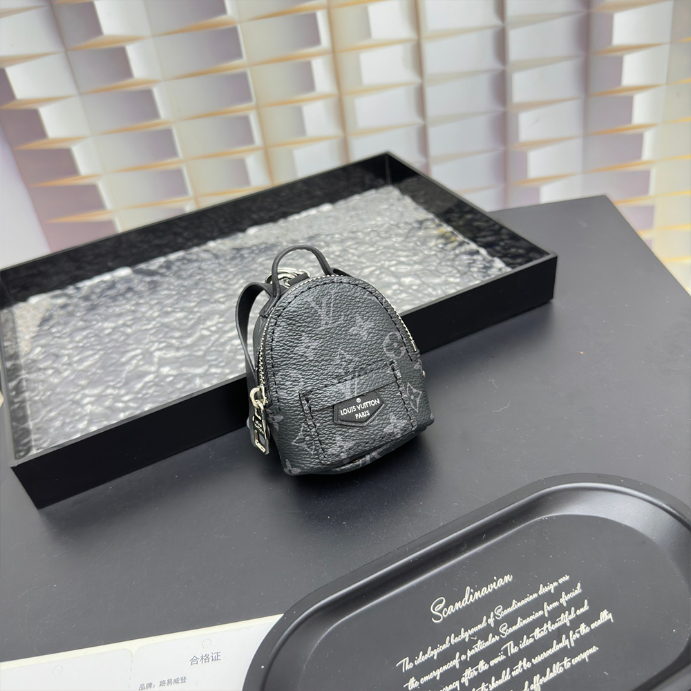 Louis Vuitton LV Keychain