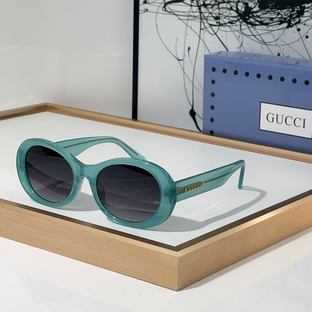 Gucci  Stylish  sunglasses