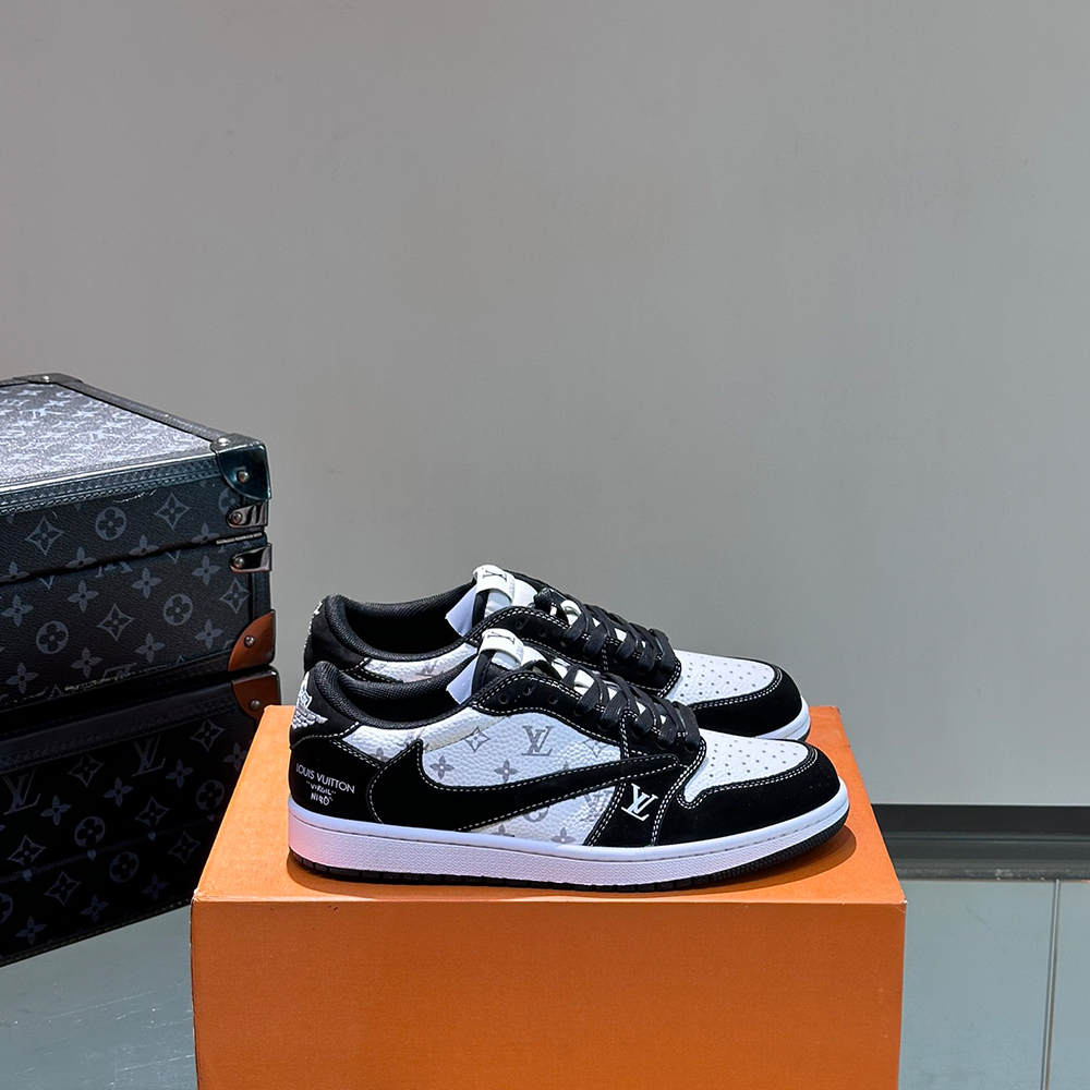 Louis Vuitton X Nike Air Jordan 1 Low X Louis Vuitton Sneakers