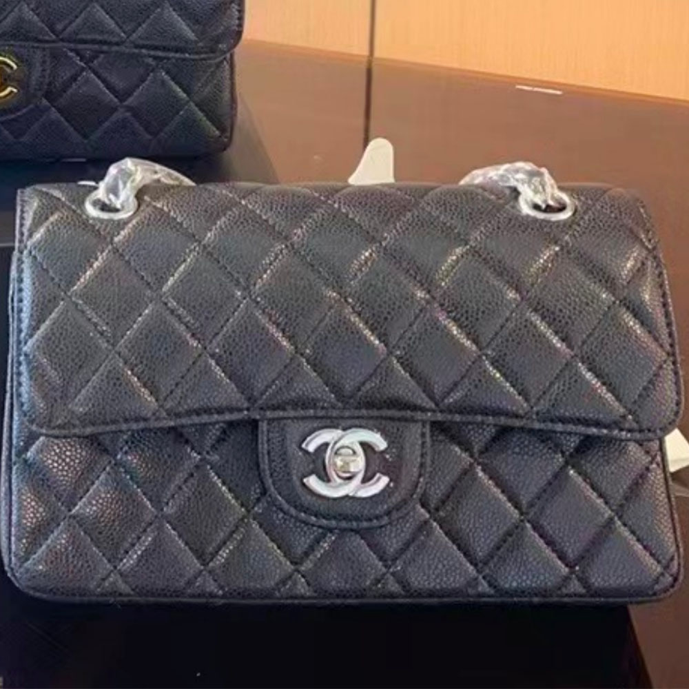 Chanel Caviar CF Small 23CM