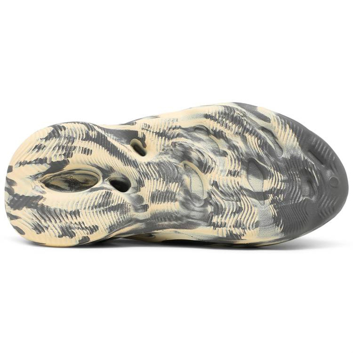 Yeezys Foam Runner MXT Moon Grey GV7904