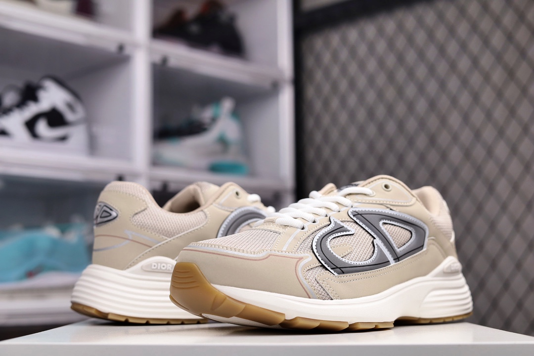 Dior B30 Dad Sneakers Biege