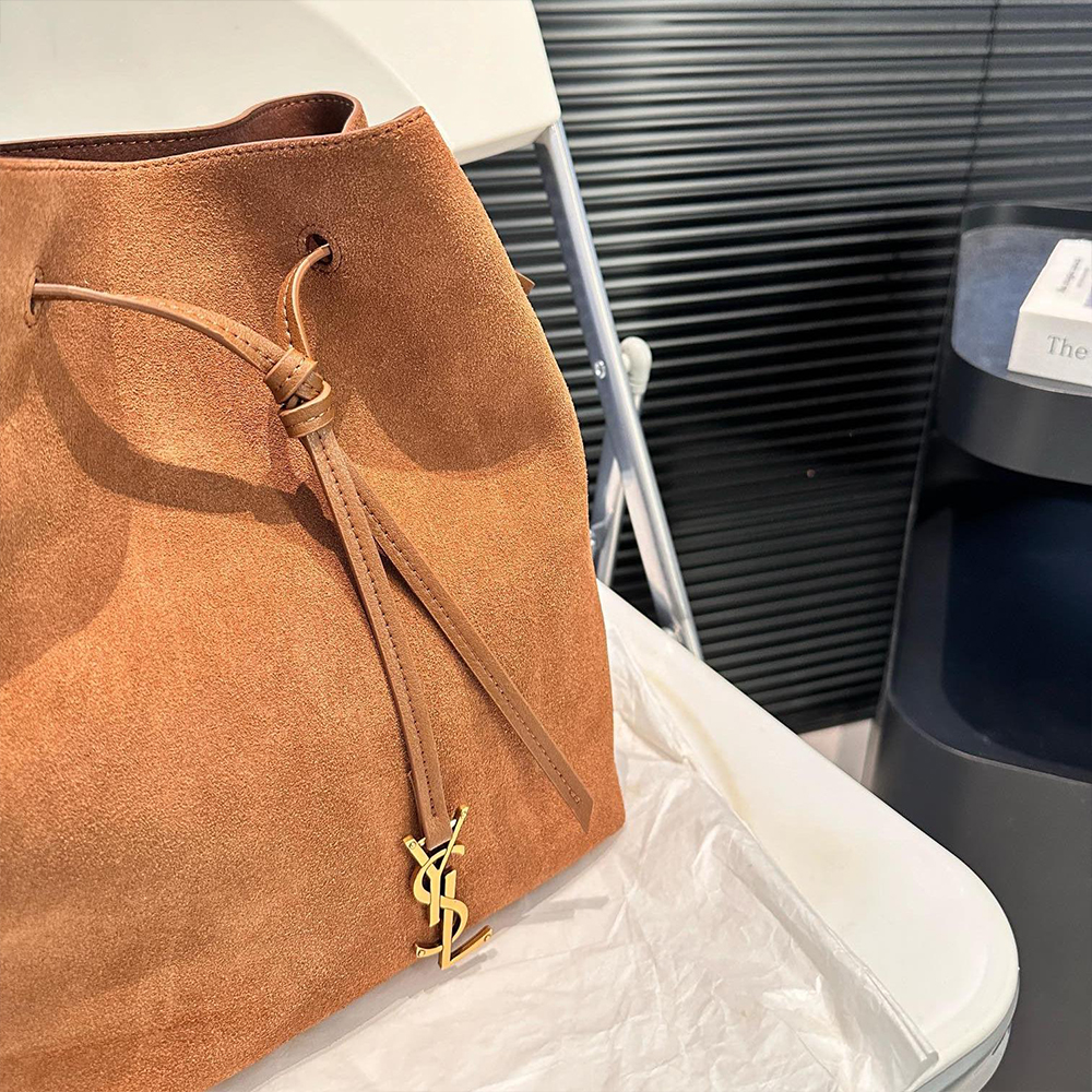 Saint Laurent VSl Paris Vll Hobo Shoulder Bag