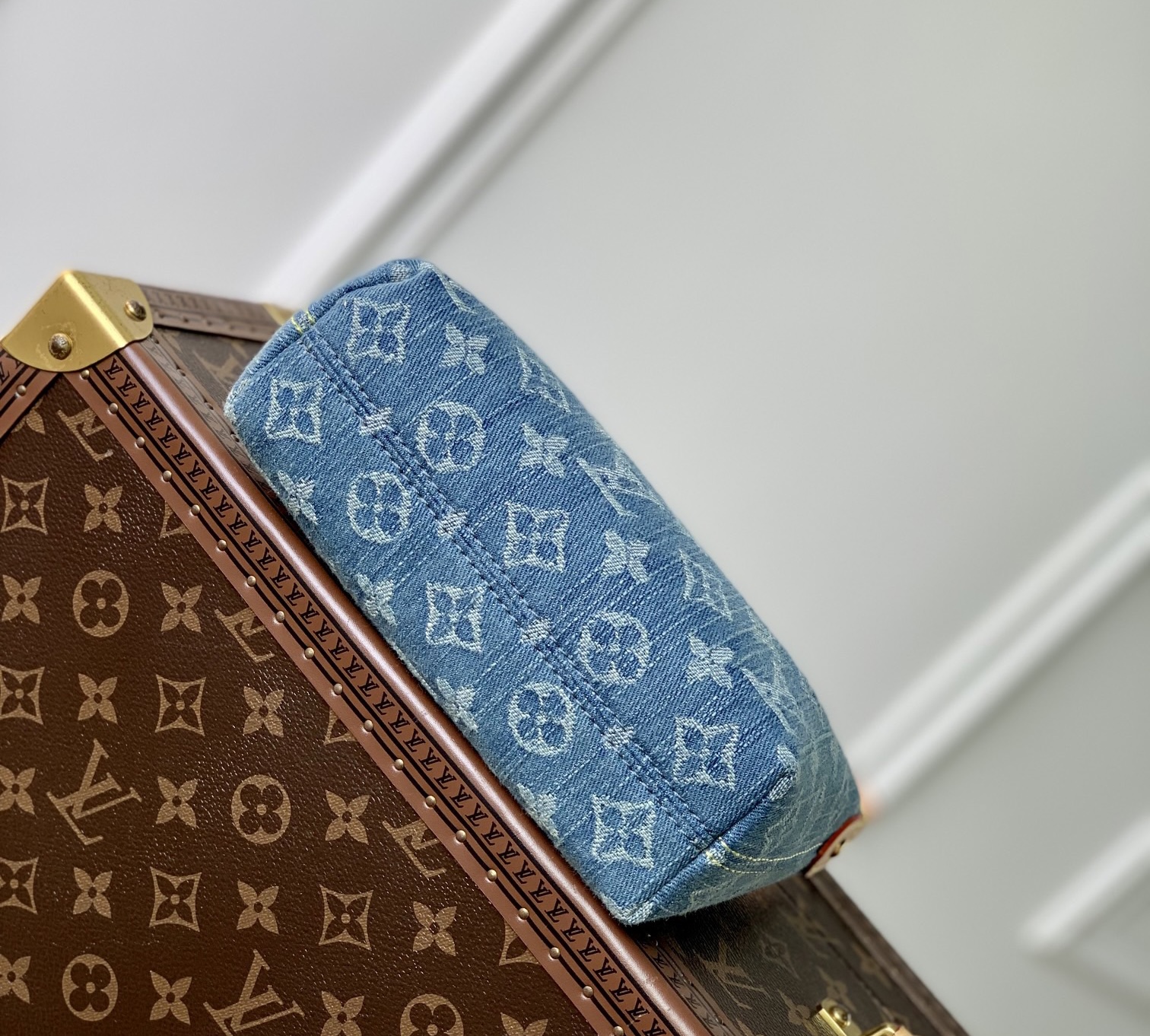 Louis Vuitton LV HILLS POCHETTE Denim Handbag M82949