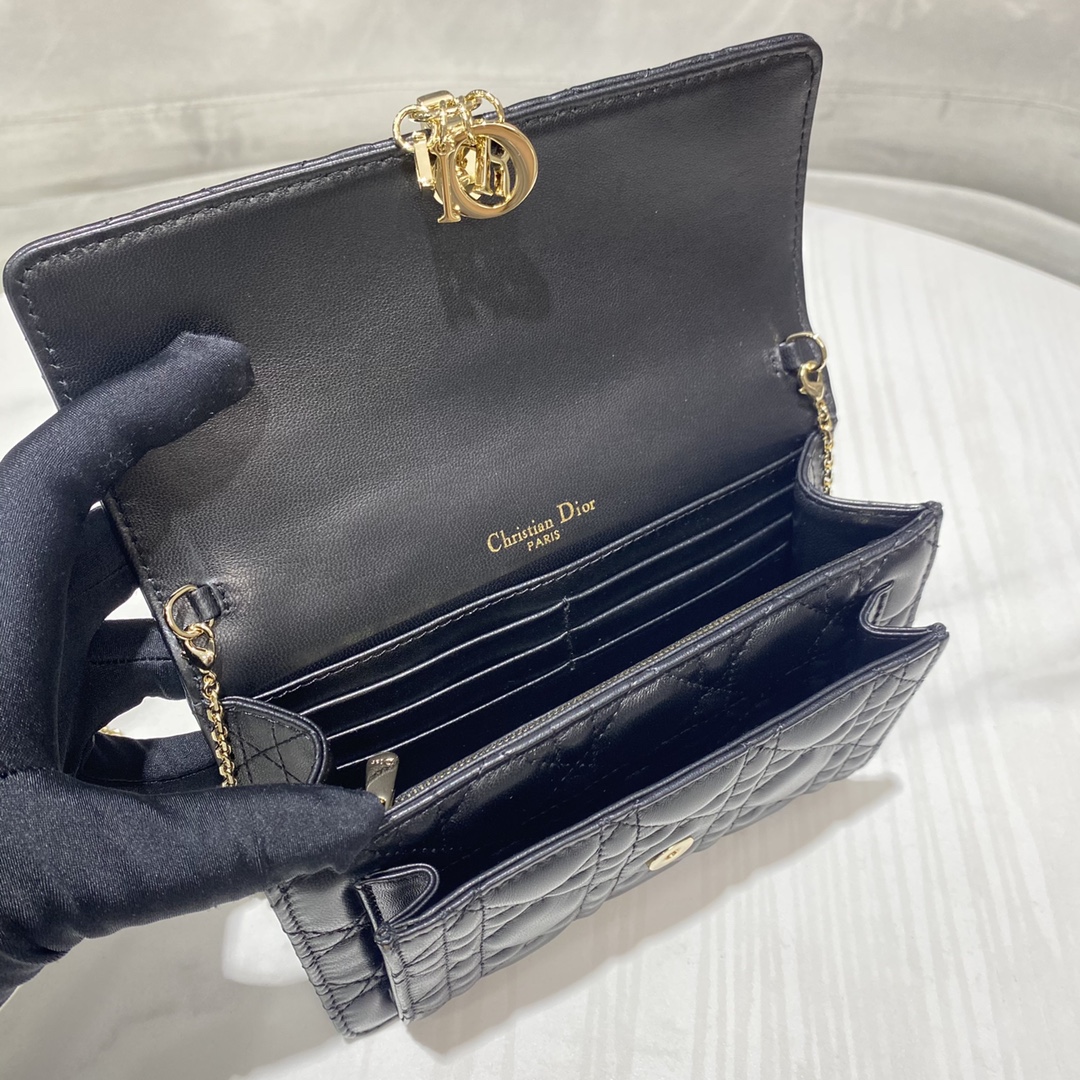 Dior Lady Dior Chain Pouch S0937ONMJ_M900