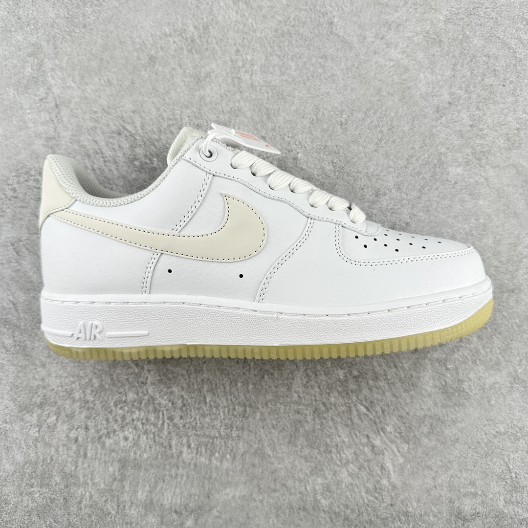 Nike Air Force 1  White Biege