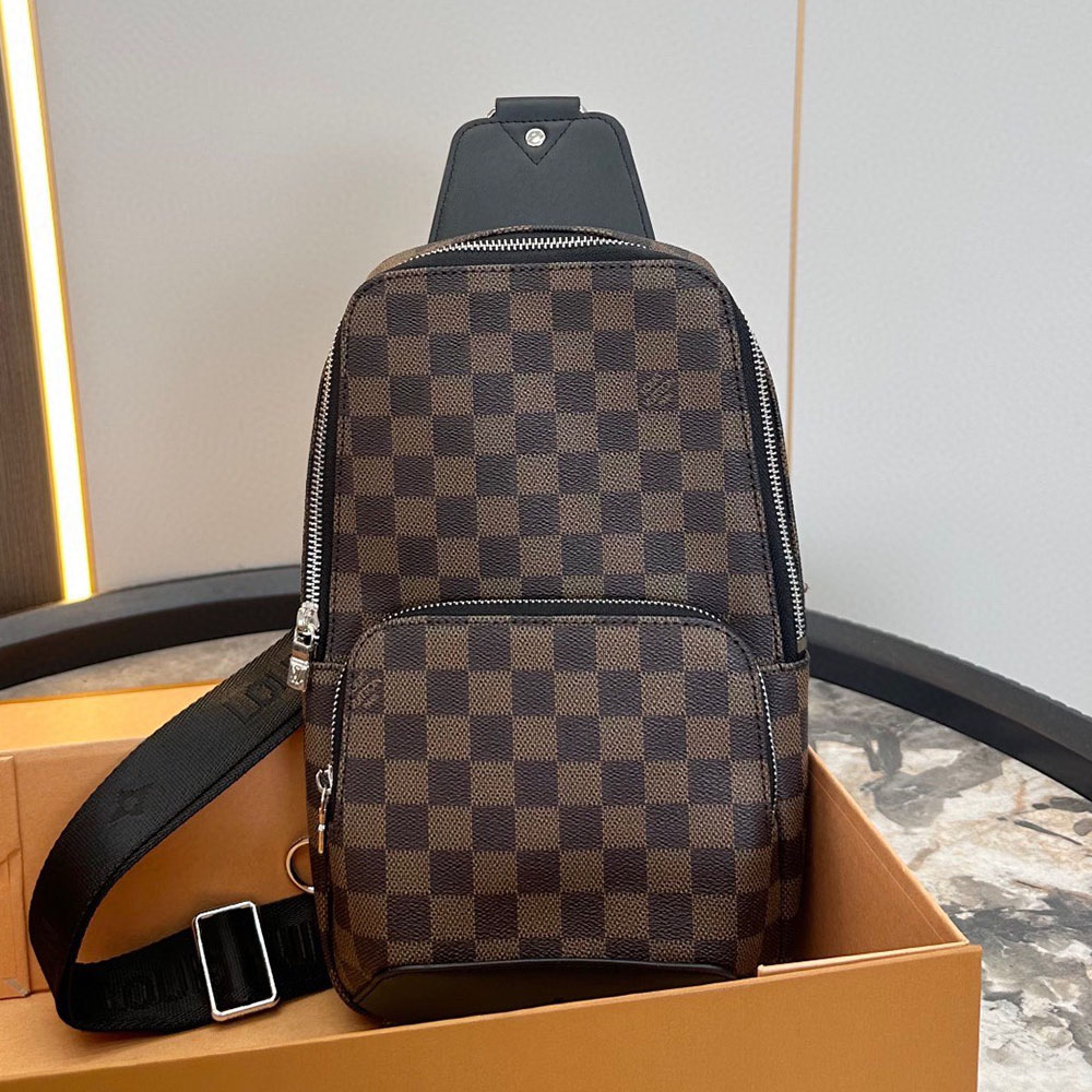 Louis Vuitton LV Avenue Bag