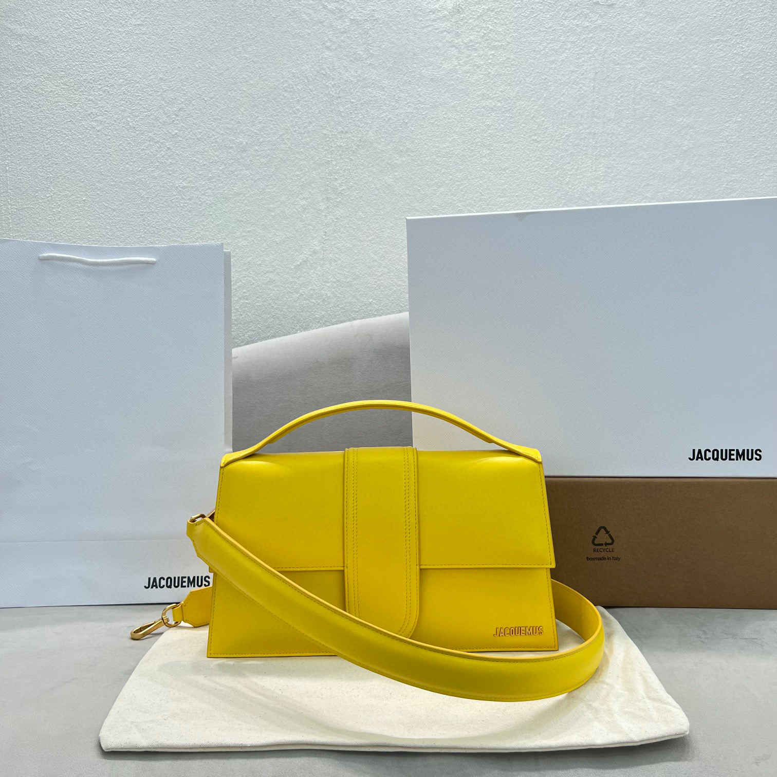 Jacquemus Le Bambinou Shoulder Handbag