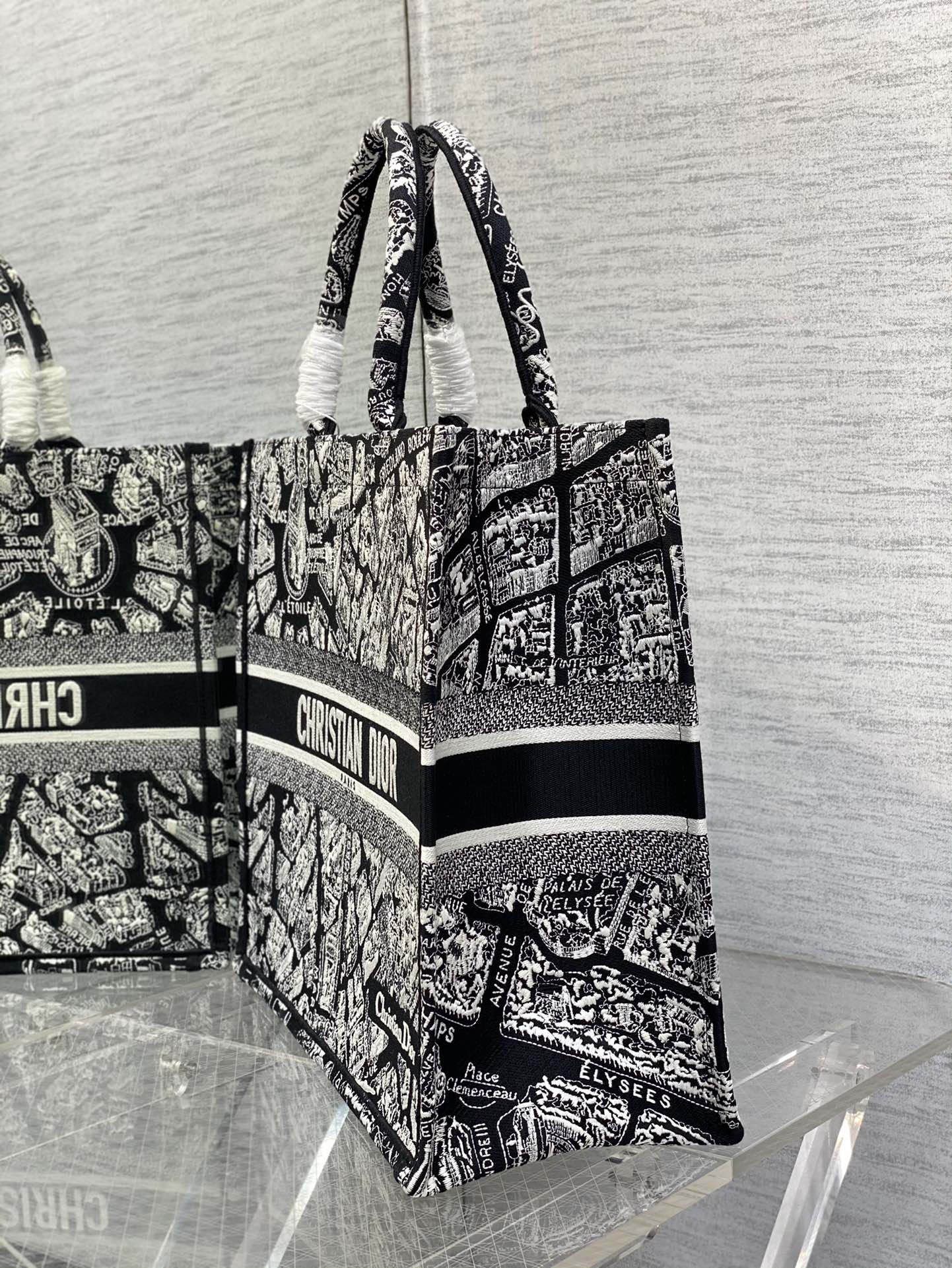 Dior Book Tote Large Black And White Plan De Paris Embroidery M1296ZOMP_M993
