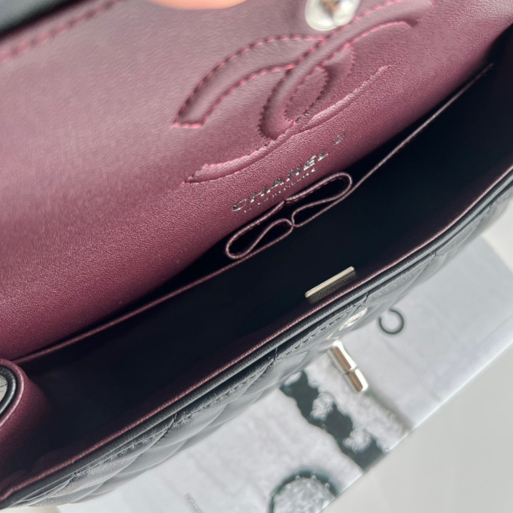 Chanel   CF Bag Small 23CM