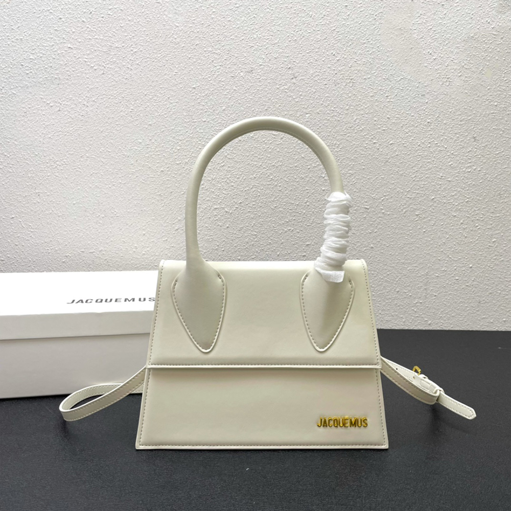 Jacquemus Le Grand Chiquito Large Tote Lipstick Bag