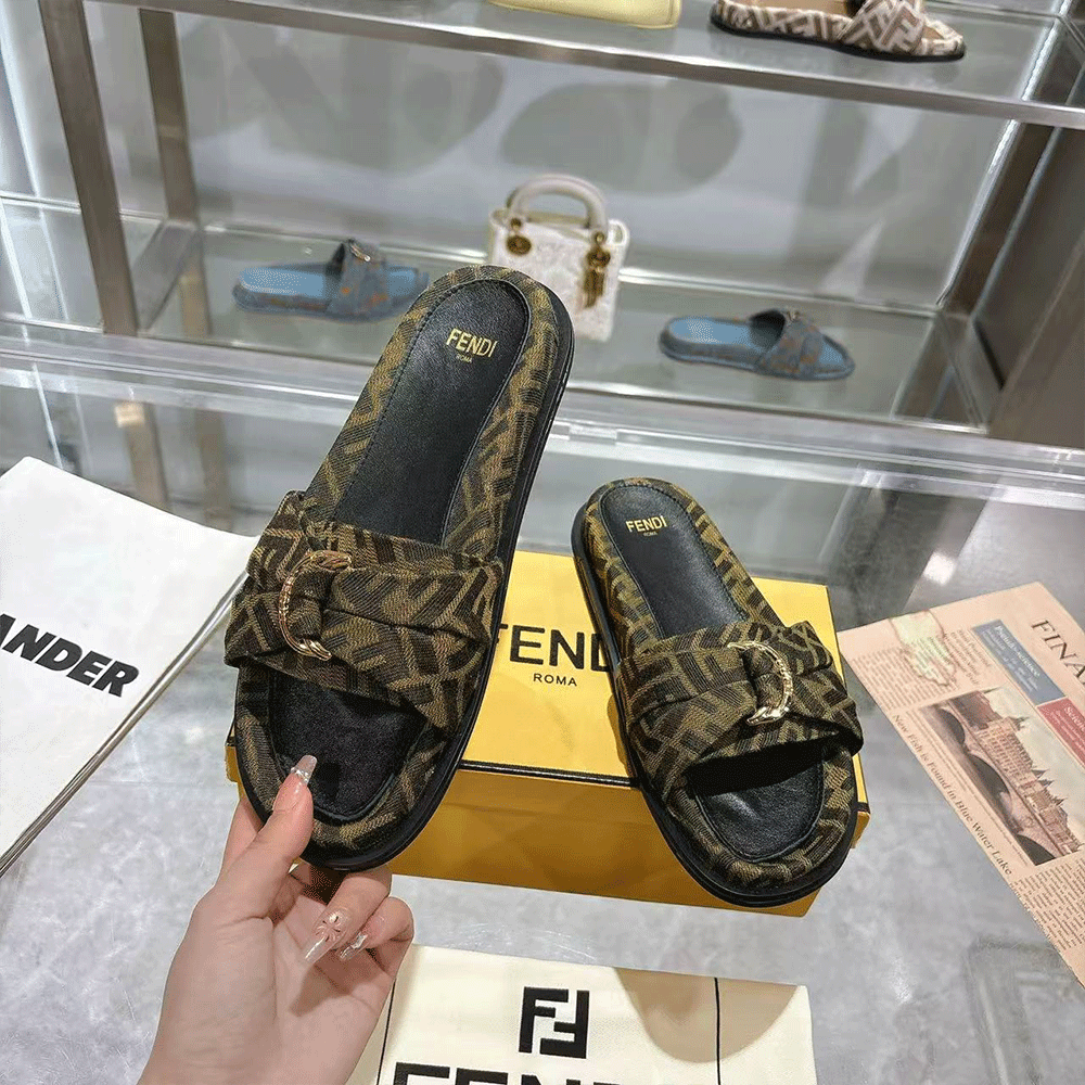Fendi Feel rown FF jacquard slides