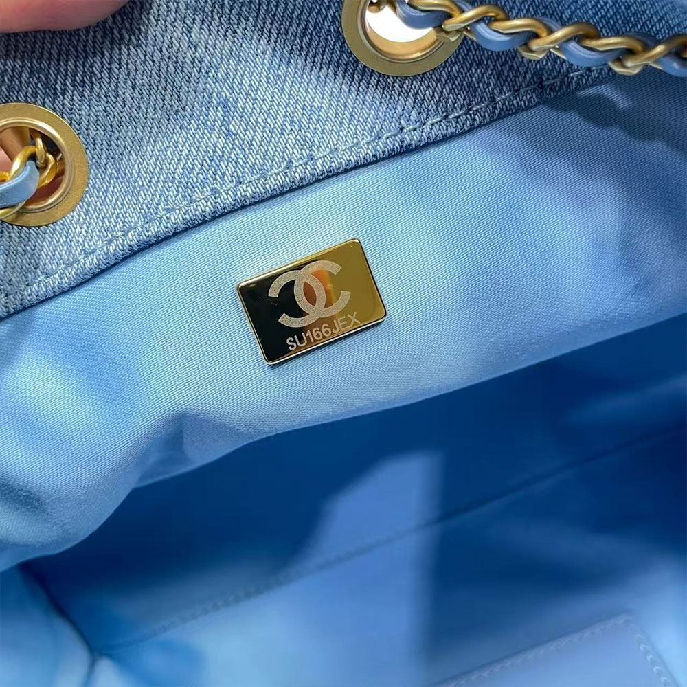 CHANEL 25 Small Handbag