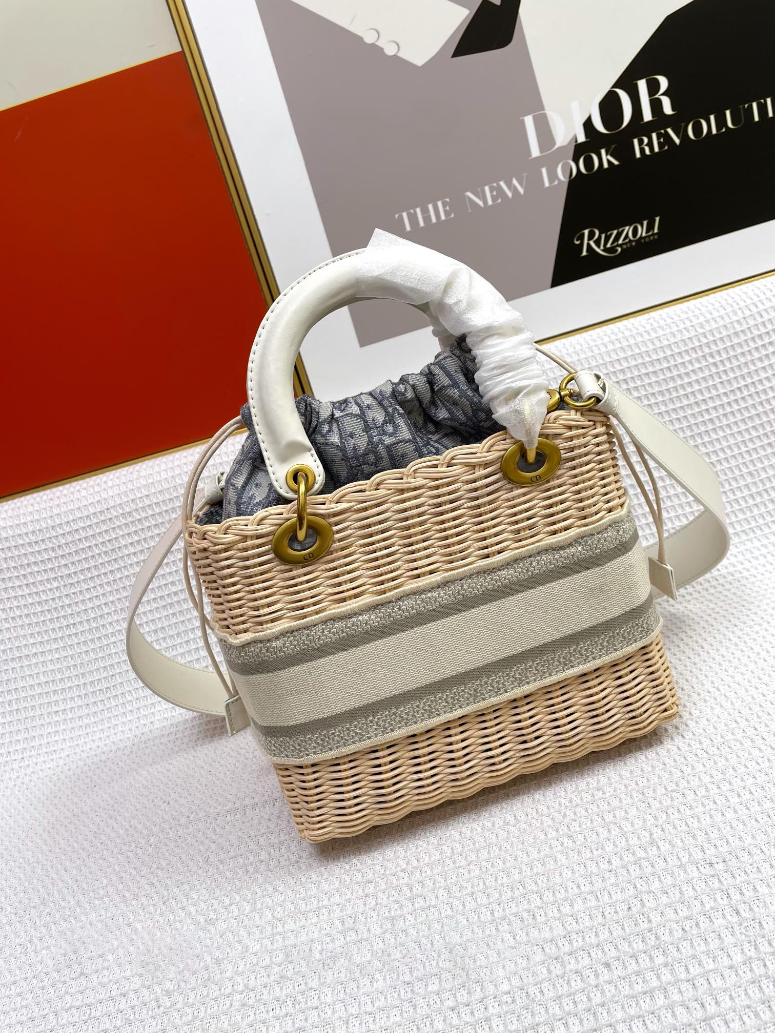 Dior The LADY D-LITE Bag