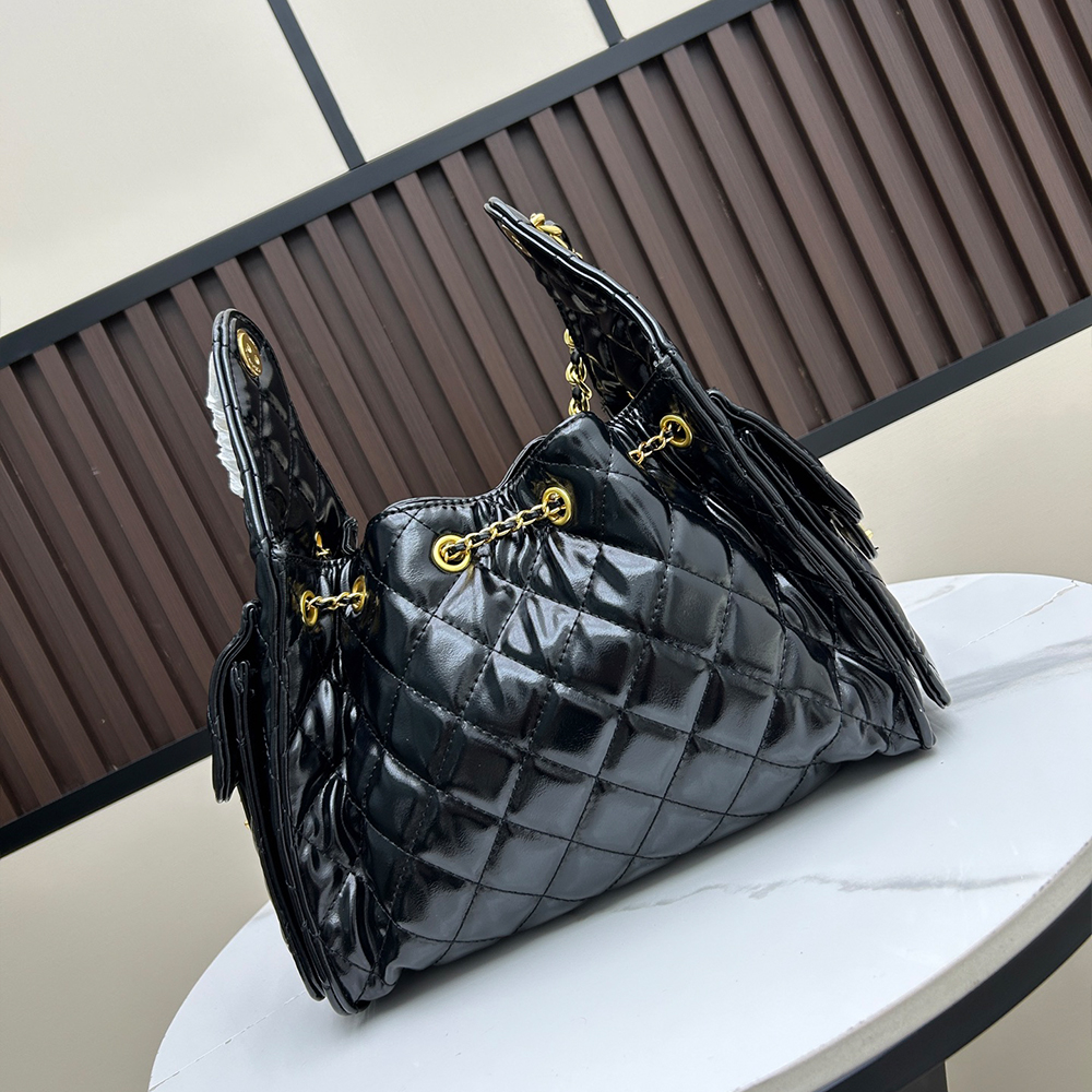 CHANEL 25 Handbag Patent leather & Gold-Tone Metal
