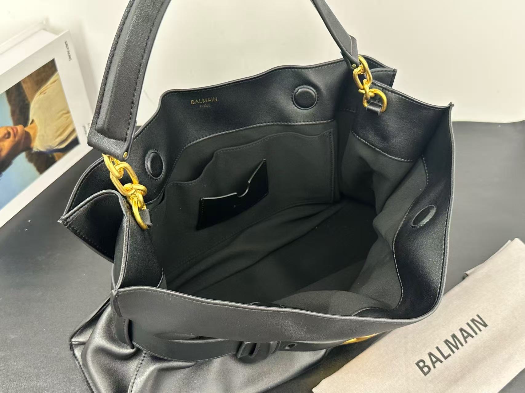 Balmain Medium Anthem bag in leather