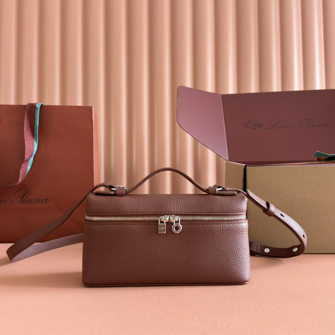 Loro Pian Extra Pocket L27