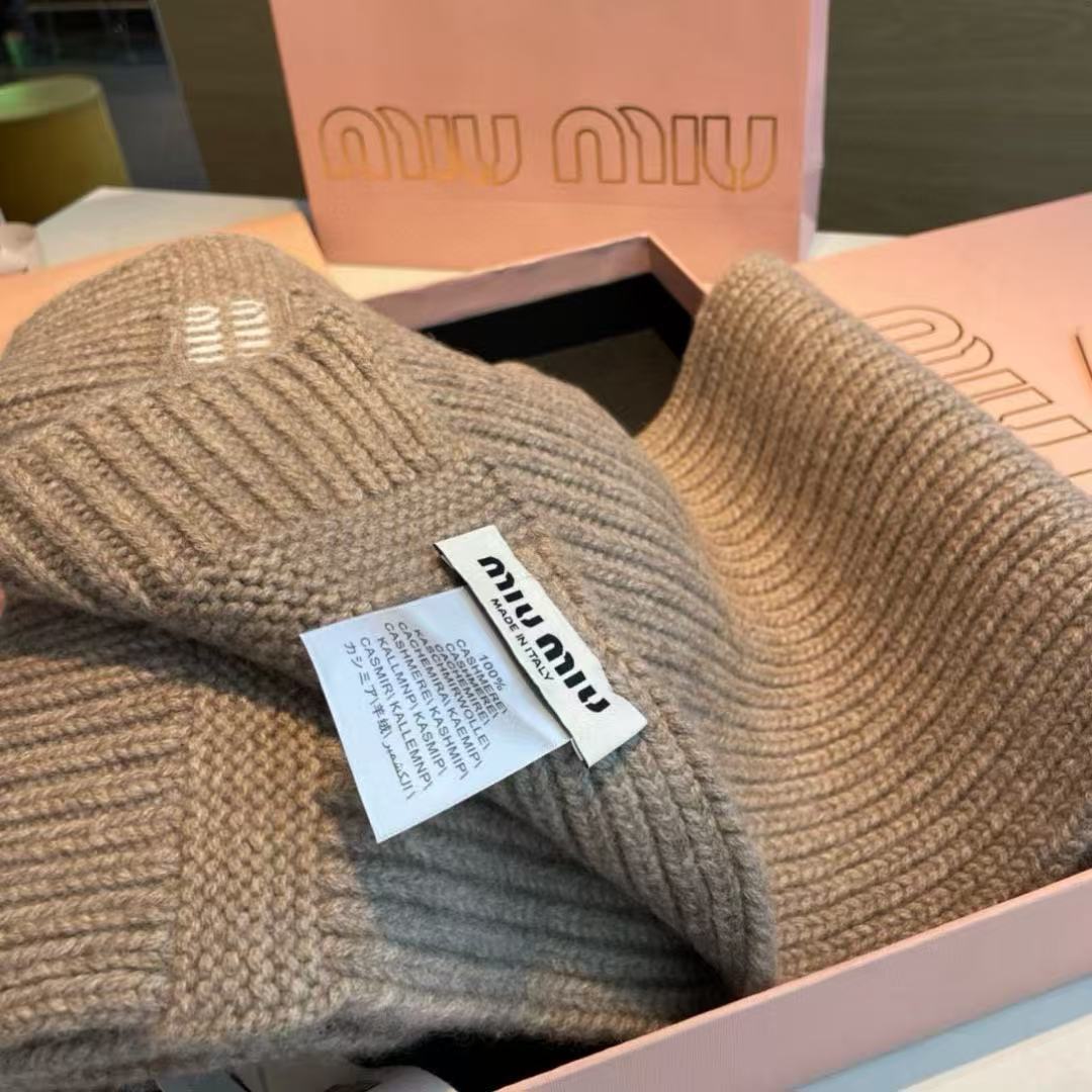 Miu Miu Cashmere scarf
