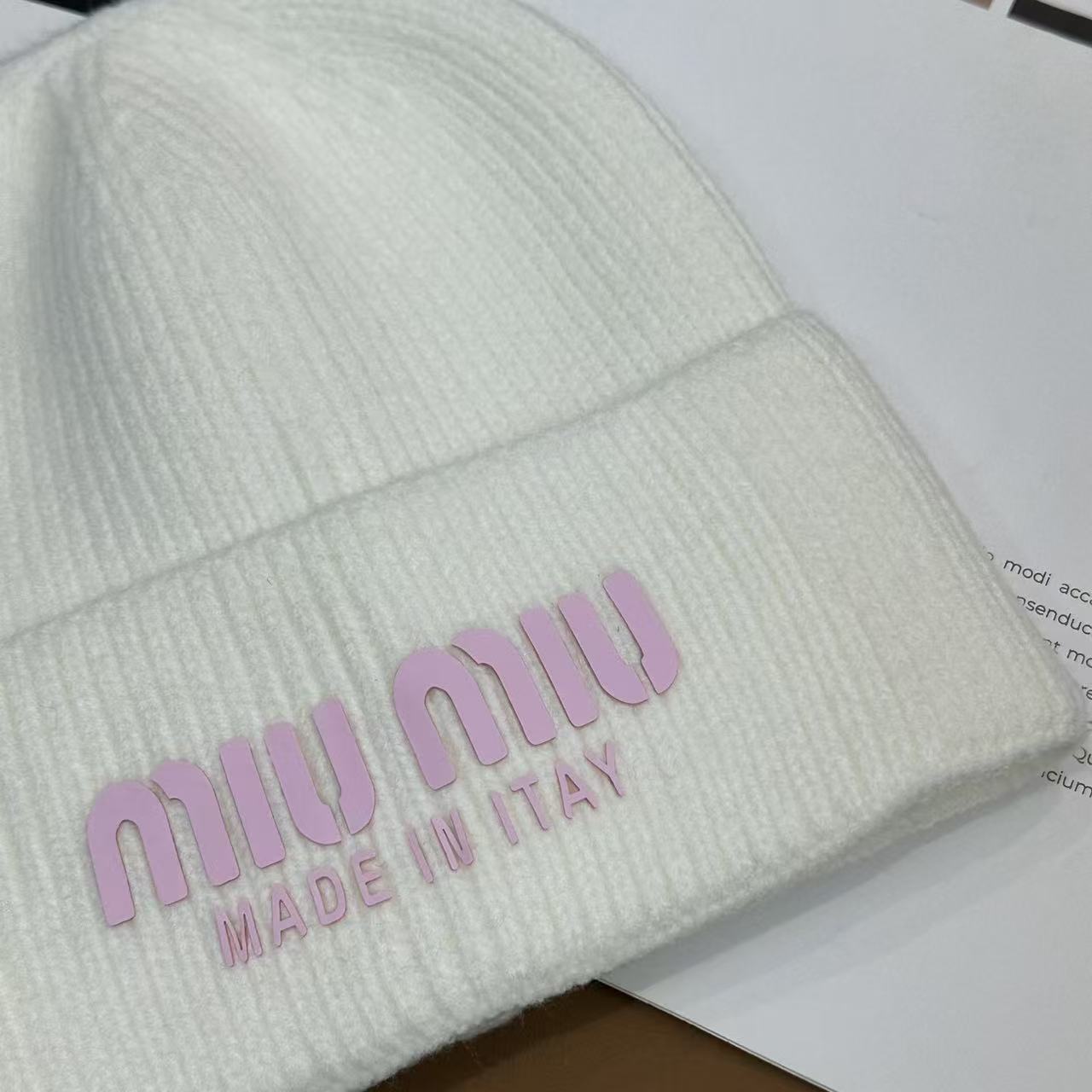 Miu Miu Knitted beanie
