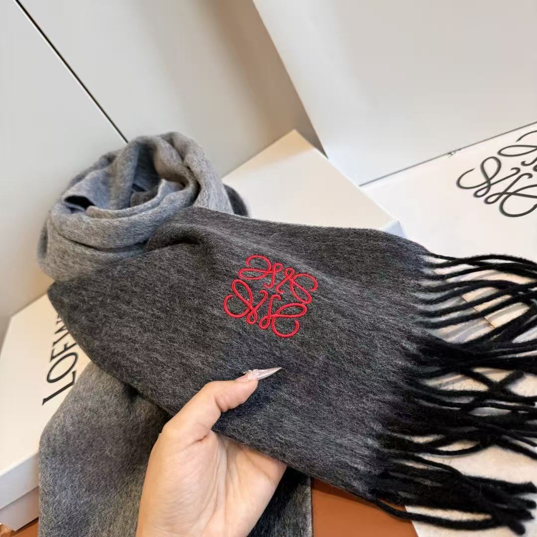 Loewe Cashmere scarf
