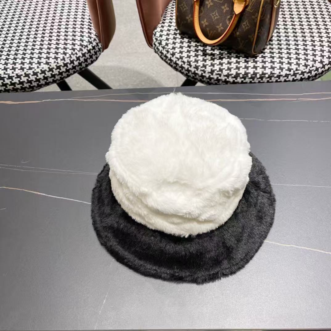Chanel Fluffy bucket hat