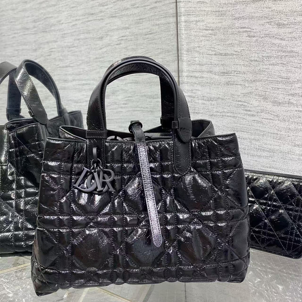 Dior Medium Toujours BagBlack Macrocannage Crinkled Calfskin