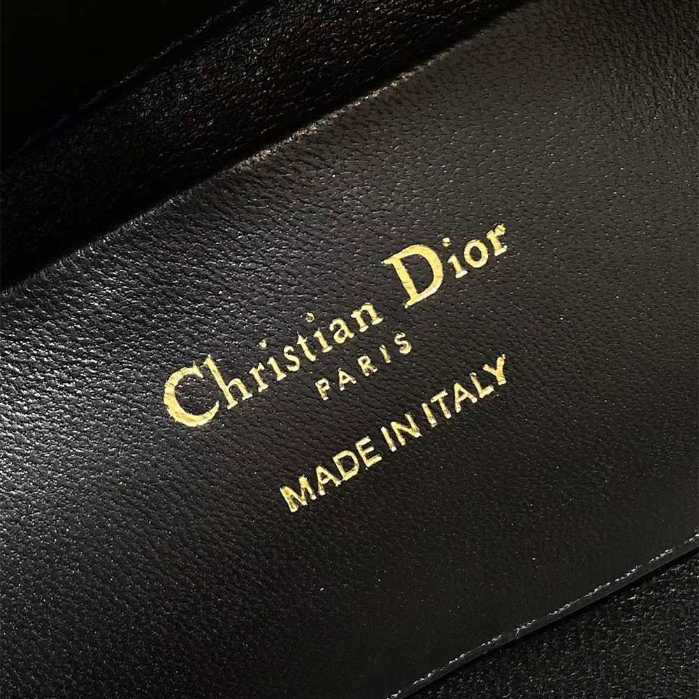 Dior Small Toujours Vertical Tote Bag Macrocannage Crinkled Calfskin