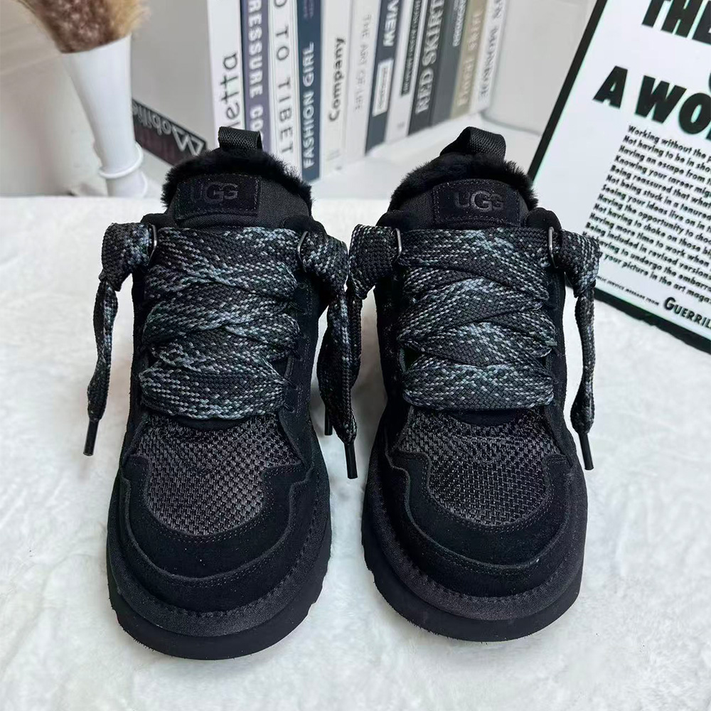 UGG Low-top sneakers