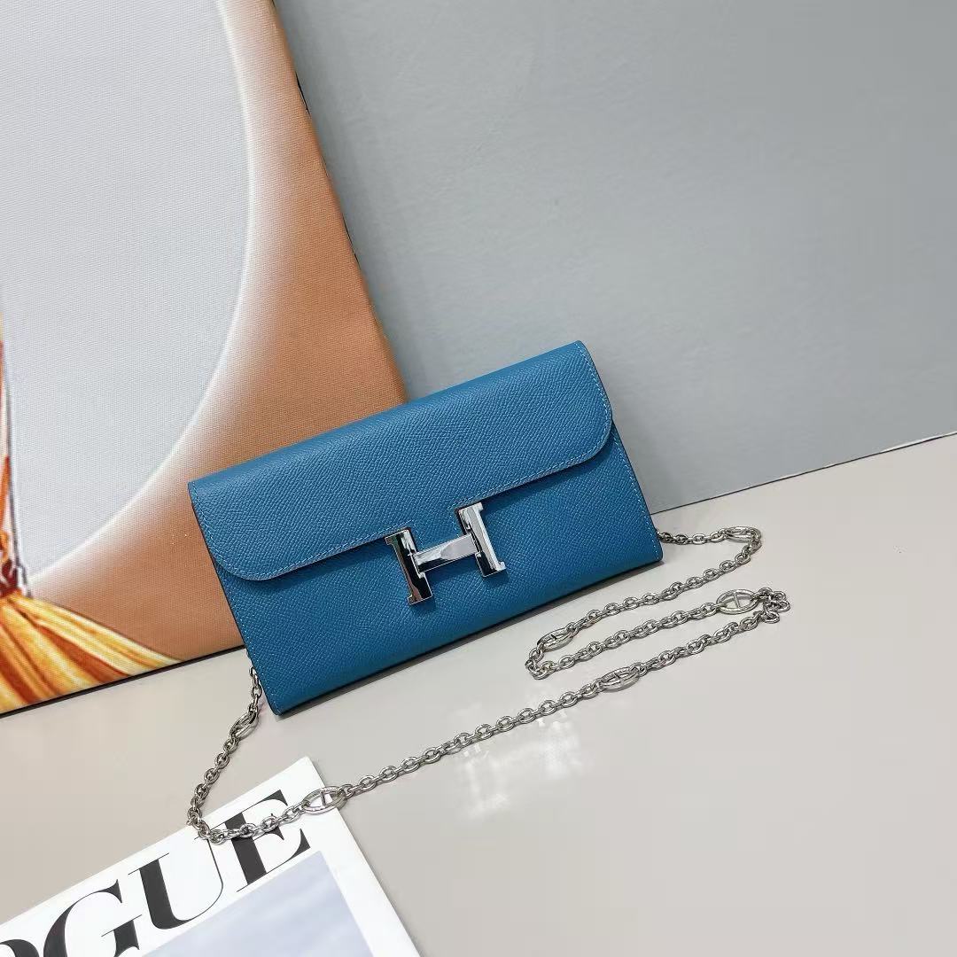 Hermès Constance wallet on chain