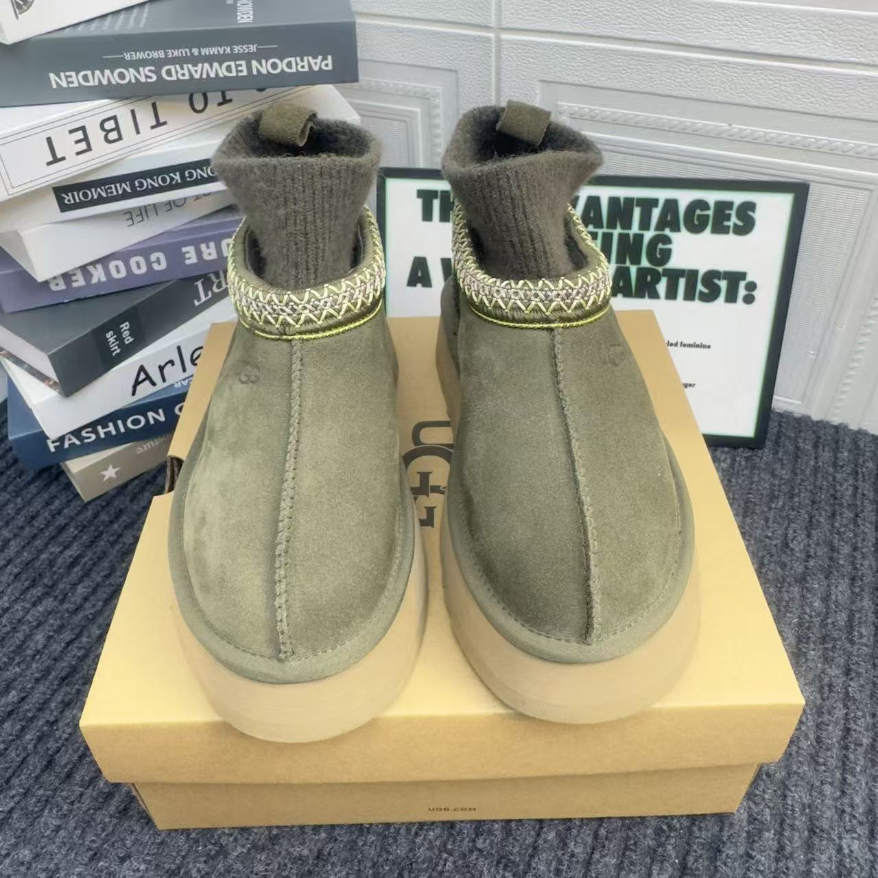 UGG TAZZ Series Special Limited Edition