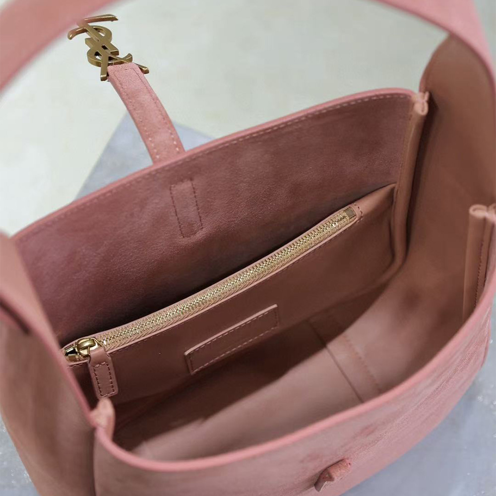 Saint Laurent LE 5 À 7 supple small in suede