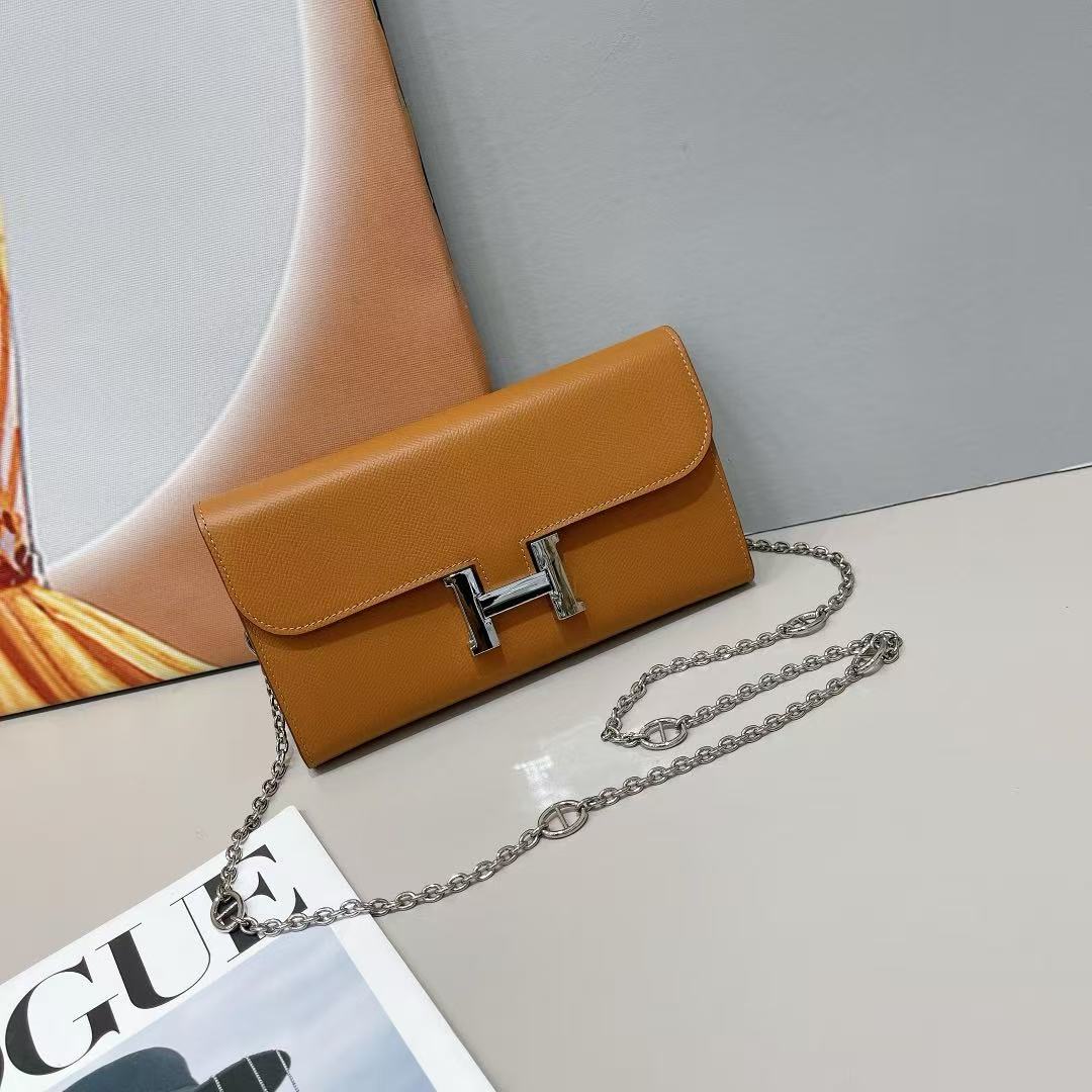 Hermès Constance wallet on chain