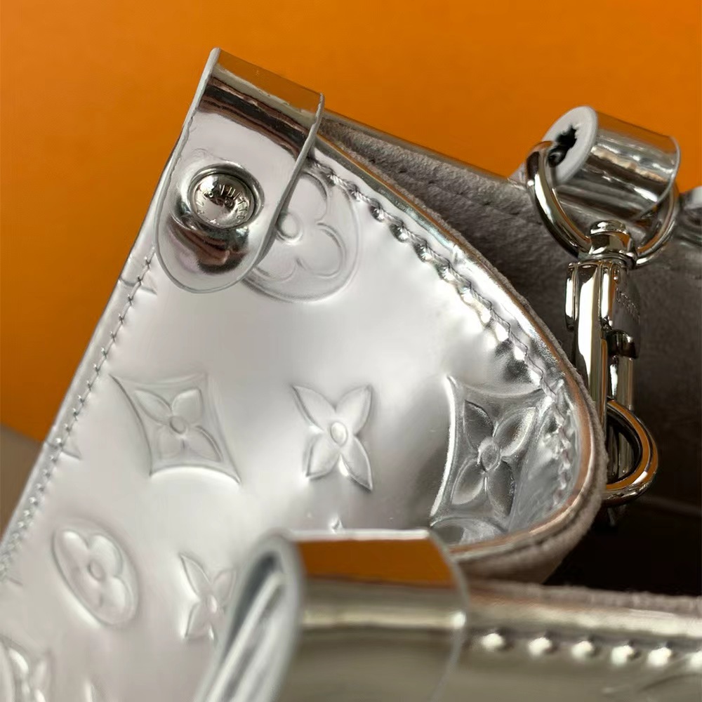 Louis Vuitton Onthego PM (Replica)