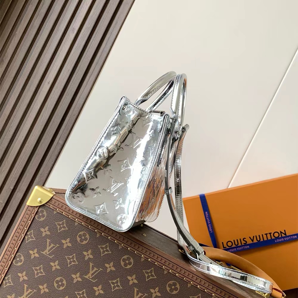 Louis Vuitton Onthego PM (Replica)