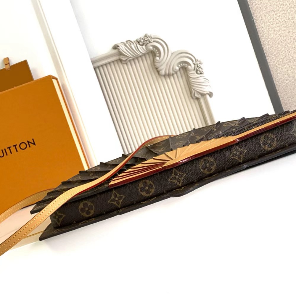 Louis Vuitton LV Fan (Replica)